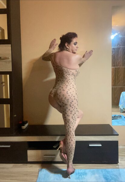 Doamna sexy, poze reale 100%!